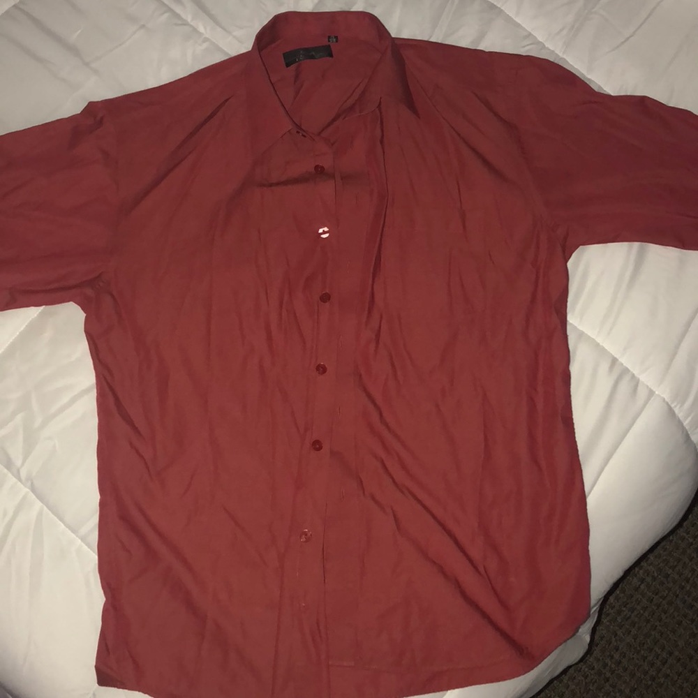 Red Laomache Button Up